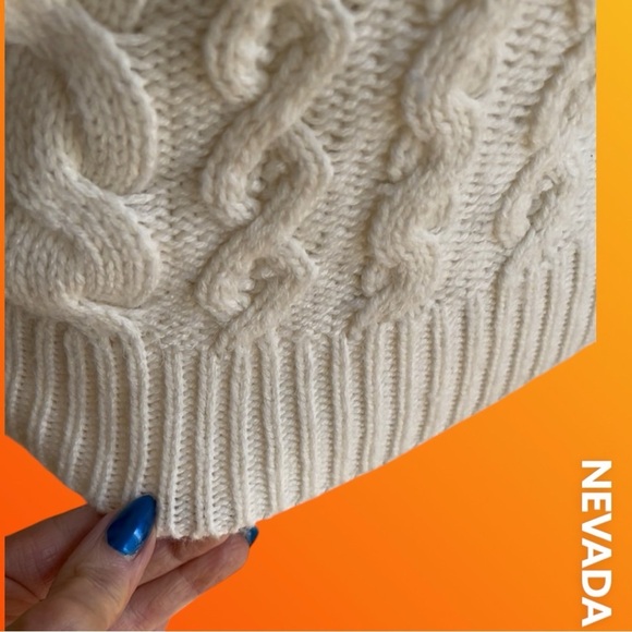 Women's Cream Cable Knit Sweater - Picture 6 of 12